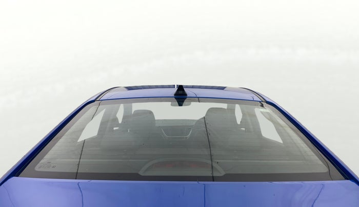 2018 Hyundai Verna 1.6 VTVT SX O, Petrol, Manual, 75,618 km, Rear Windshield