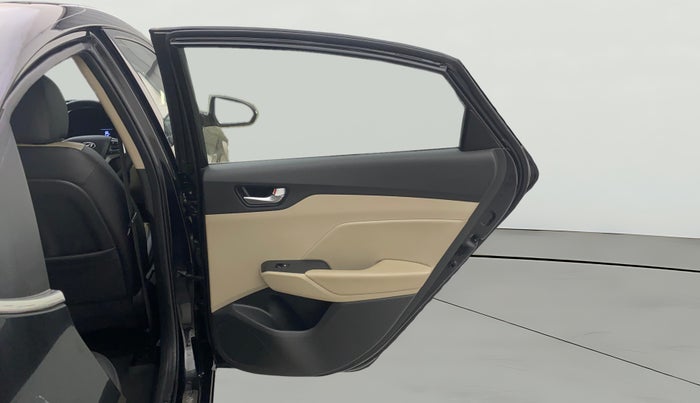 2019 Hyundai Verna 1.6 VTVT SX (O) AT, Petrol, Automatic, 72,960 km, RHS Rear Door