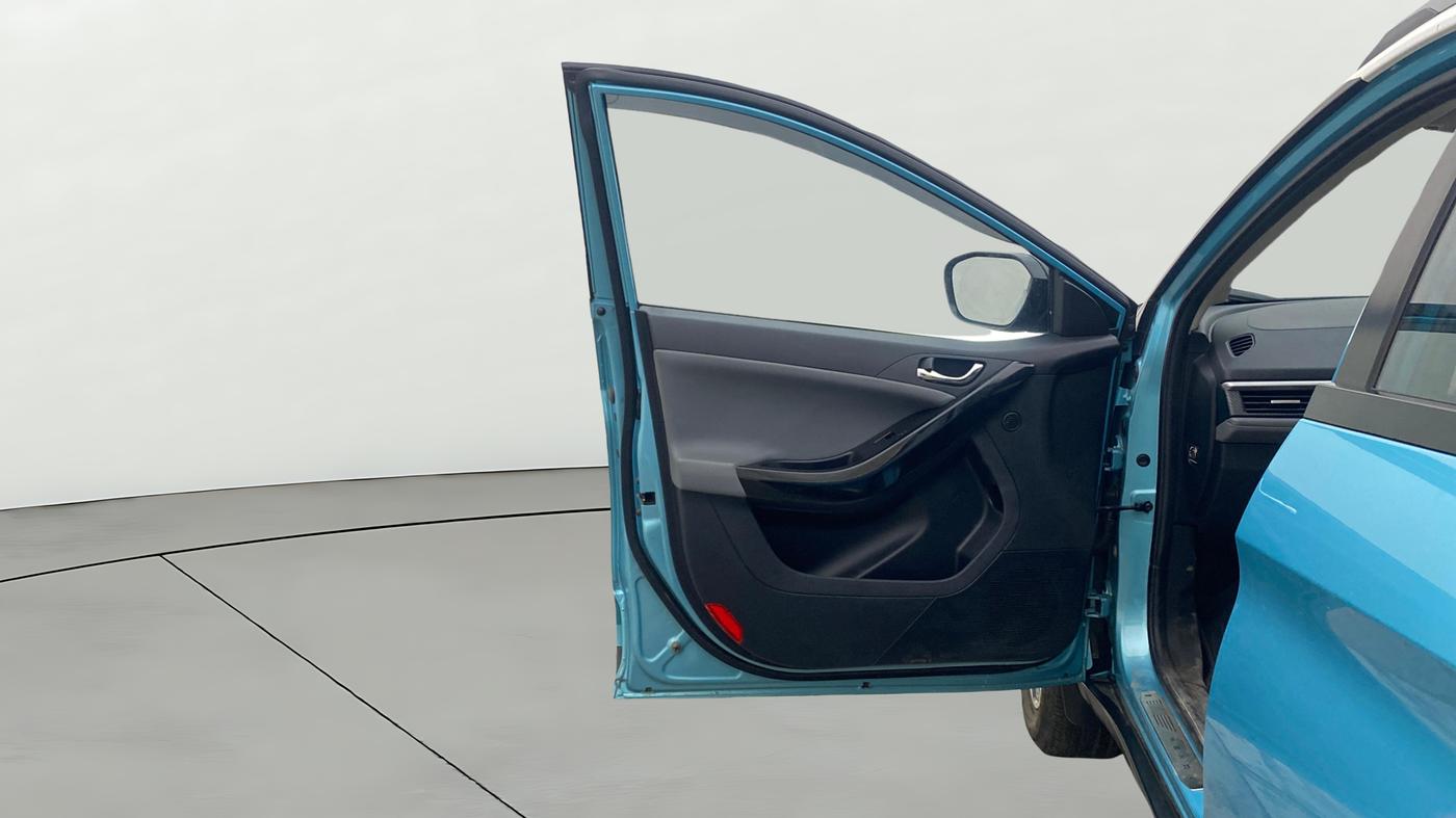 2025 Tata NEXON FEARLESS + SUNROOF DUAL TONE 1.2 PETROL, Petrol, Manual, 23,000 km, LHS Front Door