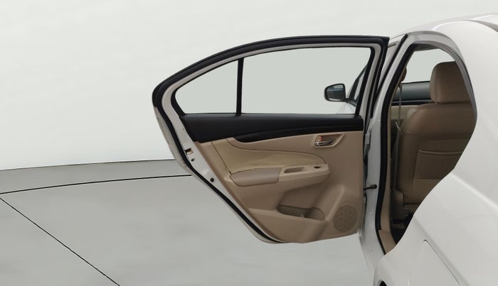 2016 Maruti Ciaz ZDI+ SHVS, Diesel, Manual, 53,124 km, LHS Rear Door