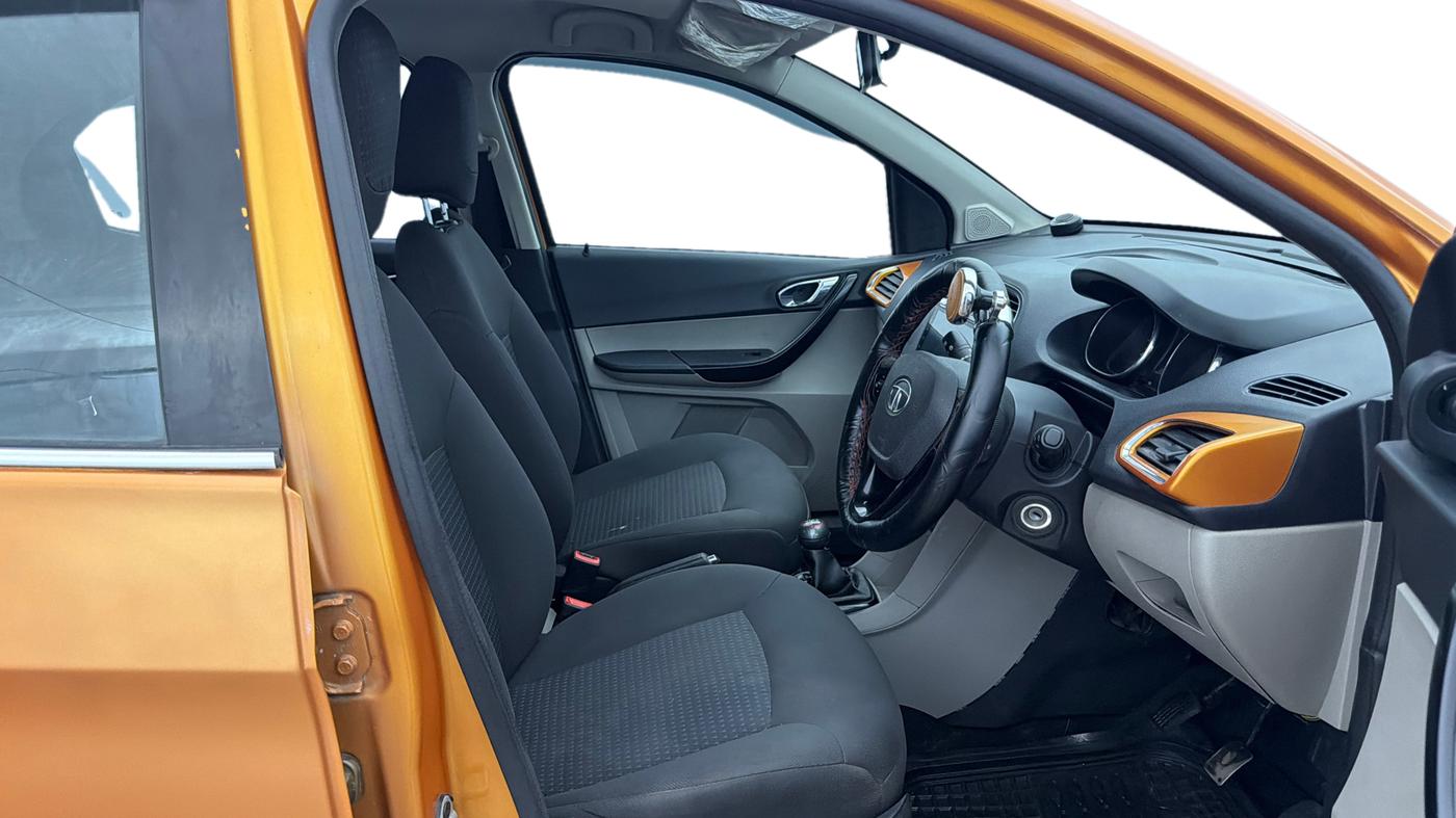 2018 Tata Tiago XZ PETROL, Petrol, Manual, 59,564 km, Right Side Front Door Cabin