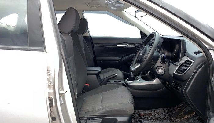 2022 KIA SELTOS HTE 1.5 DIESEL, Diesel, Manual, 1,01,799 km, Right Side Front Door Cabin