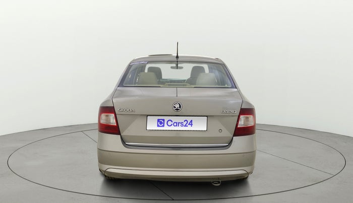 2016 Skoda Rapid STYLE 1.6 MPI AT, Petrol, Automatic, 61,090 km, Back/Rear