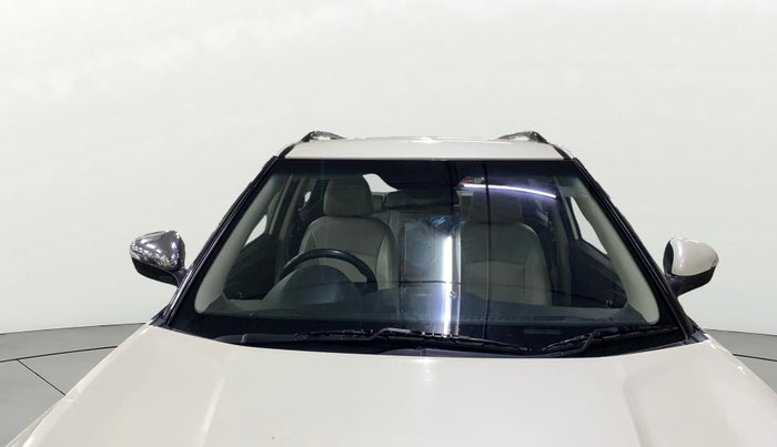 2021 Mahindra XUV300 W8 (O) 1.2 PETROL, Petrol, Manual, 67,600 km, Front Windshield