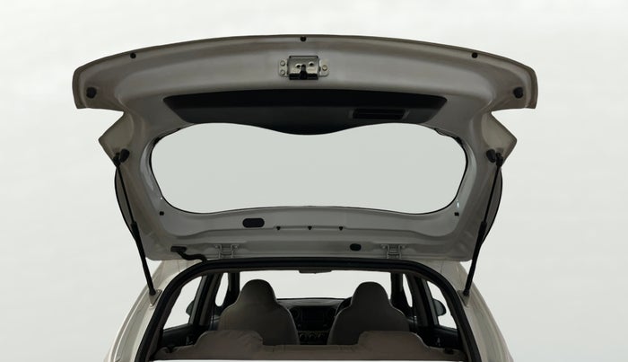 2018 Hyundai Grand i10 SPORTZ AT 1.2 KAPPA VTVT, Petrol, Automatic, 21,613 km, Boot Door Open