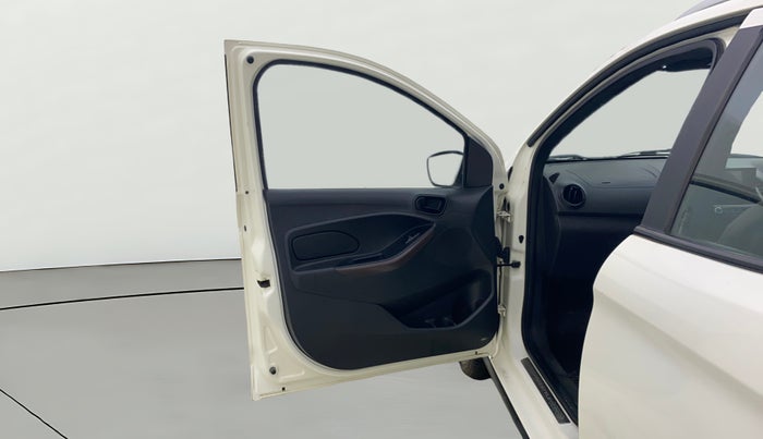 2020 Ford FREESTYLE TITANIUM 1.2 PETROL, Petrol, Manual, 44,725 km, LHS Front Door