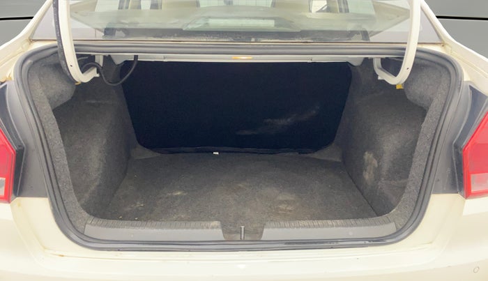 2016 Volkswagen Ameo HIGHLINE1.5L, Diesel, Manual, 69,246 km, Boot Open Zoomed View