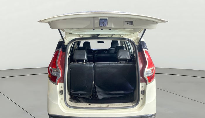 2018 Mahindra MARAZZO M6 8 STR, Diesel, Manual, 1,14,645 km, Boot Open Zoomed View