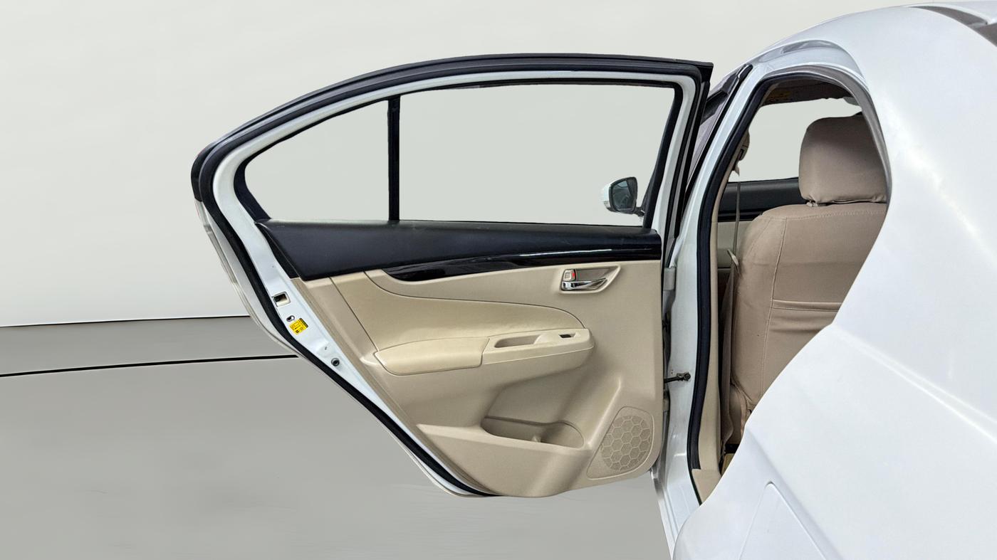 2015 Maruti Ciaz ZXI AT, CNG, Automatic, 69,197 km, LHS Rear Door