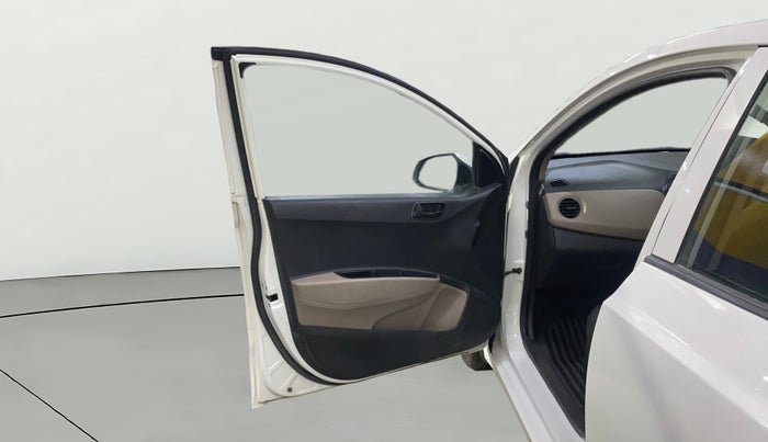 2017 Hyundai Grand i10 MAGNA AT 1.2 KAPPA VTVT, Petrol, Automatic, 26,594 km, LHS Front Door