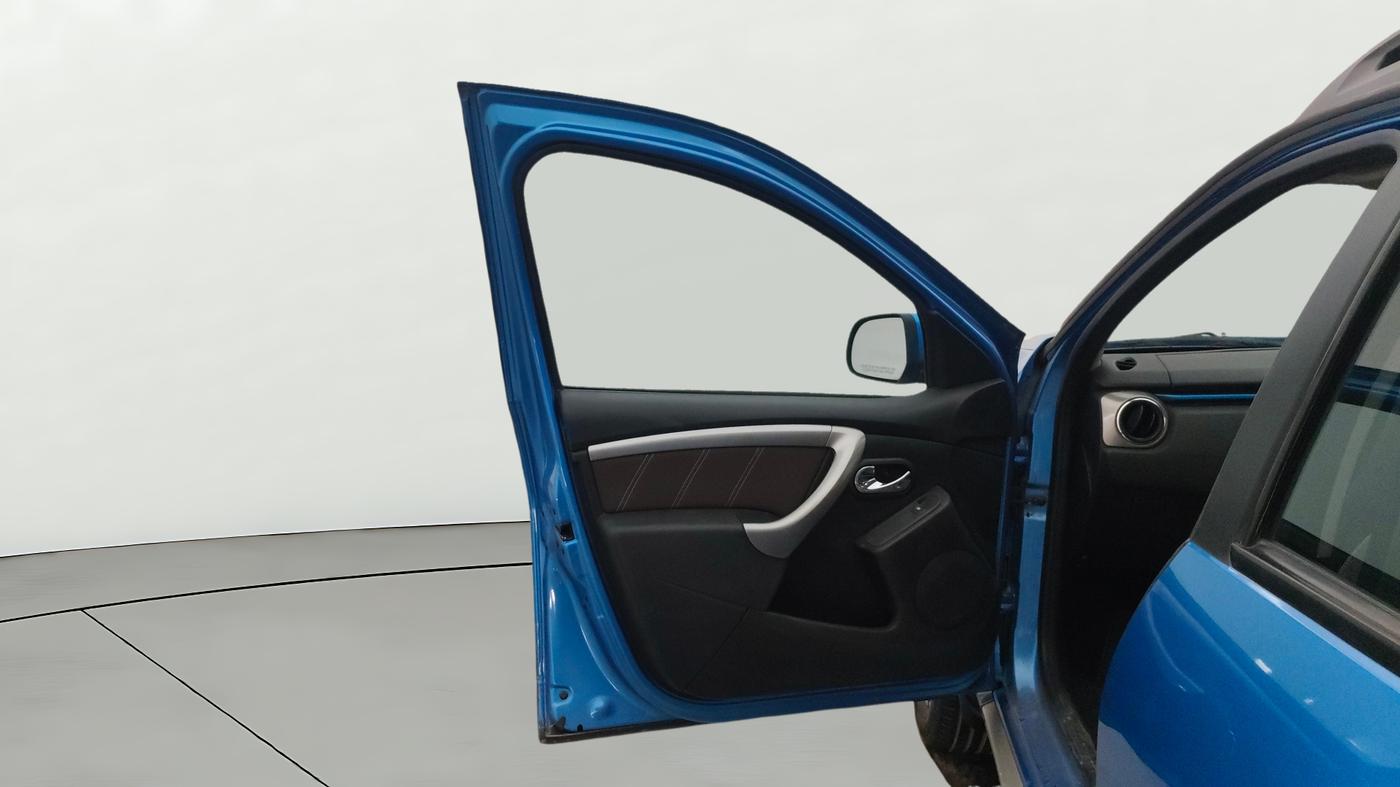 2021 Renault Duster RXZ 1.3 TURBO PETROL CVT, Petrol, Automatic, 38,173 km, LHS Front Door