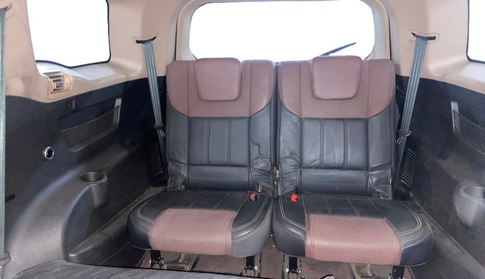 2014 Mahindra XUV500 W8, Diesel, Manual, 85,083 km, Third Seat Row ( optional )