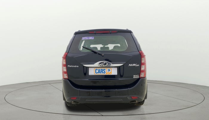 2016 Mahindra XUV500 W10 AT, Diesel, Automatic, 1,10,388 km, Back/Rear