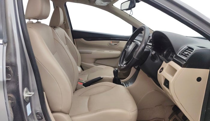 2017 Maruti Ciaz ALPHA 1.4 PETROL, Petrol, Manual, 83,518 km, Right Side Front Door Cabin