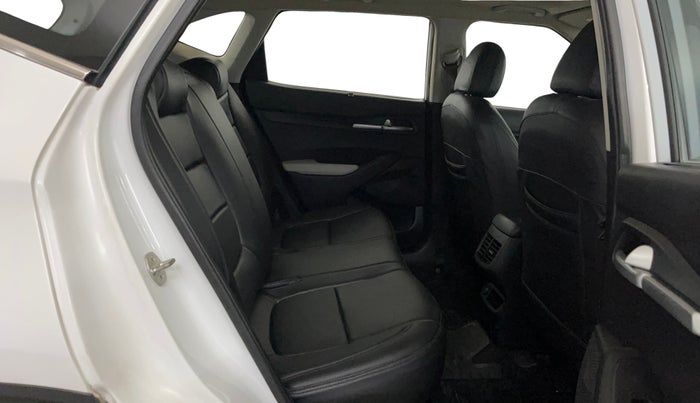 2021 KIA SELTOS HTK PLUS 1.5 IMT, Petrol, Manual, 27,942 km, Right Side Rear Door Cabin