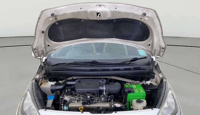 2015 Hyundai Xcent BASE 1.1, Diesel, Manual, 1,17,985 km, Open Bonet