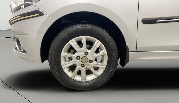 2017 Tata Tiago XZ PETROL, Petrol, Manual, 25,967 km, Left Front Wheel