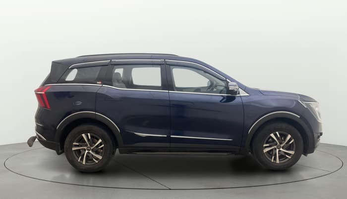 2022 Mahindra XUV700 AX 5 D MT 5 STR, Diesel, Manual, 61,792 km, Right Side View