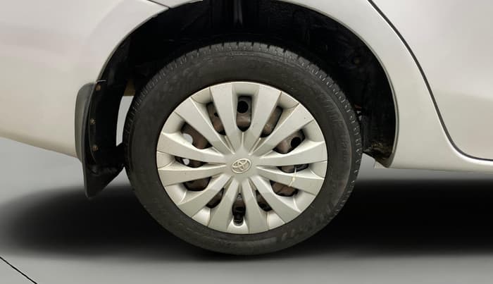 2015 Toyota Etios G, Petrol, Manual, 69,861 km, Right Rear Wheel