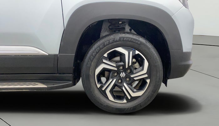 2023 Maruti BREZZA ZXI + SMART HYBRID, Petrol, Manual, 51,975 km, Right Front Wheel