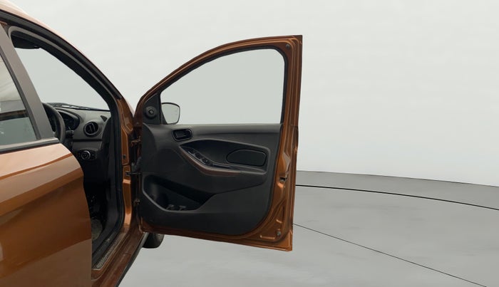 2021 Ford FREESTYLE TITANIUM 1.5 DIESEL, Diesel, Manual, 54,699 km, RHS Front Door