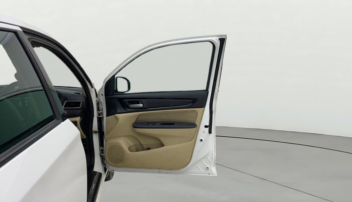 2019 Honda Amaze 1.5L I-DTEC VX, Diesel, Manual, 1,40,906 km, RHS Front Door