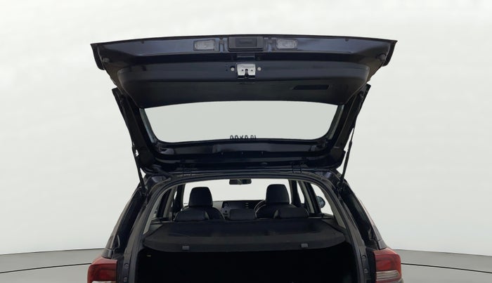 2023 KIA SONET HTK PLUS 1.2, Petrol, Manual, 17,883 km, Boot Door Open