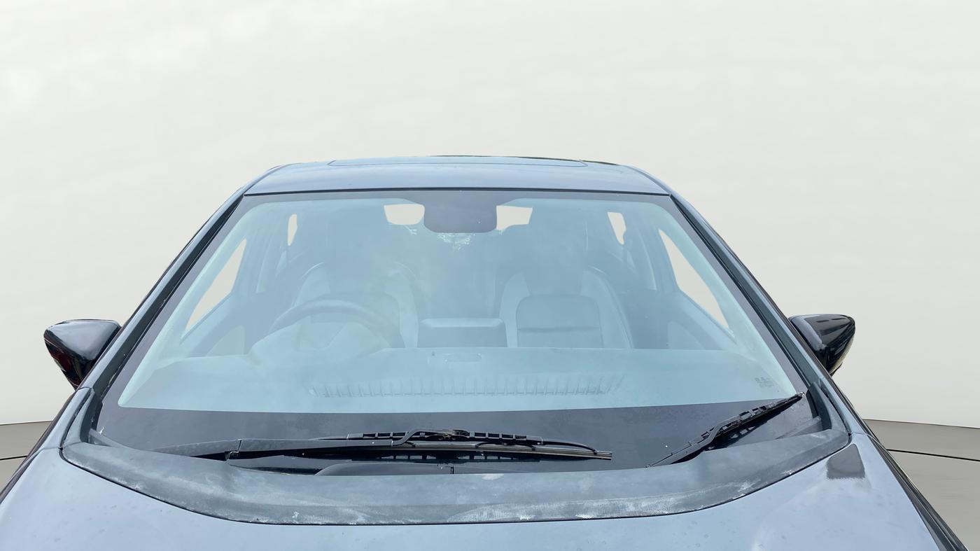 2023 Tata ALTROZ XM PLUS SUNROOF, CNG, Manual, 35,209 km, Front Windshield