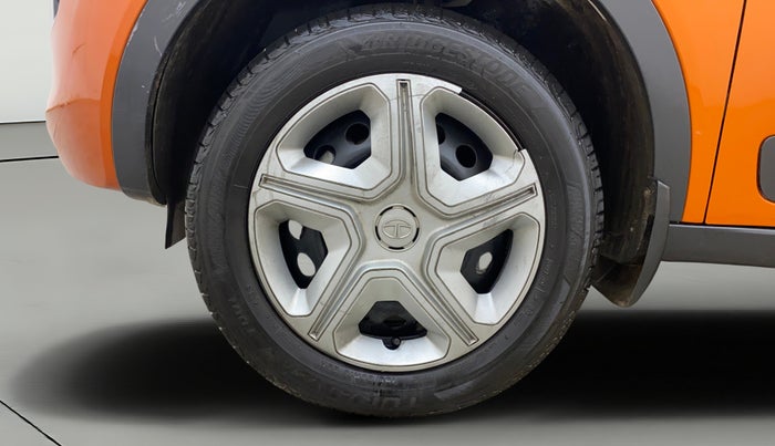 2018 Tata NEXON XZ PETROL, Petrol, Manual, 31,076 km, Left Front Wheel