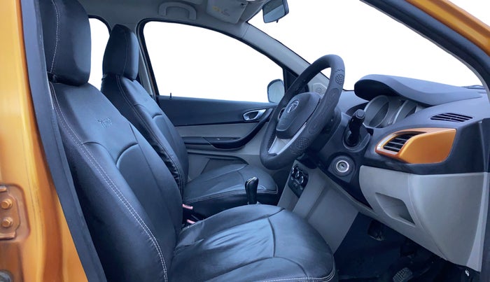 2016 Tata Tiago XZ PETROL, Petrol, Manual, 35,560 km, Right Side Front Door Cabin
