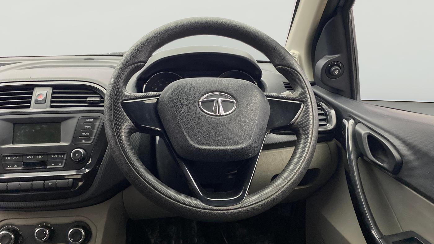 2019 Tata Tiago XT PETROL, Petrol, Manual, 1,03,955 km, Steering Wheel Close Up