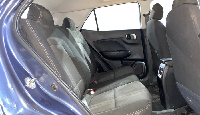 2022 Hyundai VENUE S (O) MT 1.5 CRDI, Diesel, Manual, 52,748 km, Right Side Rear Door Cabin