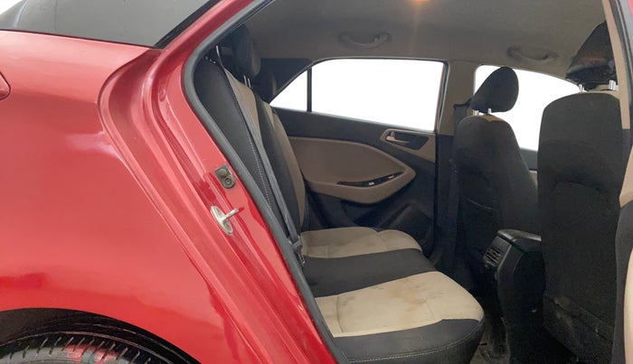 2016 Hyundai Elite i20 ASTA 1.2, CNG, Manual, 93,251 km, Right Side Rear Door Cabin