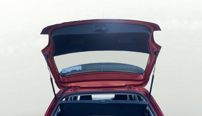 2021 Volkswagen Polo COMFORTLINE 1.0L TSI AT, Petrol, Automatic, 60,979 km, Boot Door Open