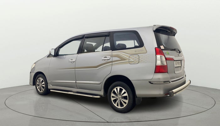2015 Toyota Innova 2.5 VX 8 STR, Diesel, Manual, 1,02,630 km, Left Back Diagonal