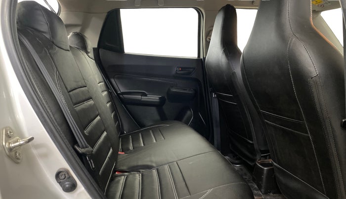 2021 Maruti Swift LXI, Petrol, Manual, 62,976 km, Right Side Rear Door Cabin