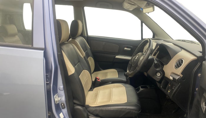 2013 Maruti Wagon R 1.0 LXI CNG, CNG, Manual, 14,611 km, Right Side Front Door Cabin