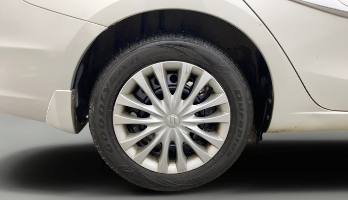 2016 Maruti Ciaz VXI, CNG, Manual, 88,281 km, Right Rear Wheel