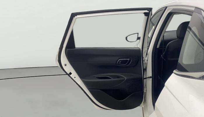 2020 Hyundai NEW I20 SPORTZ 1.2 MT, Petrol, Manual, 4,178 km, LHS Rear Door