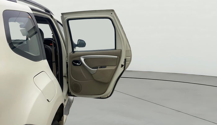 2014 Nissan Terrano XL D PLUS, Diesel, Manual, 1,47,366 km, RHS Rear Door