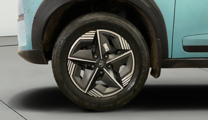 2023 Tata NEXON CREATIVE AMT 1.5 DIESEL, Diesel, Automatic, 23,270 km, Left Front Wheel