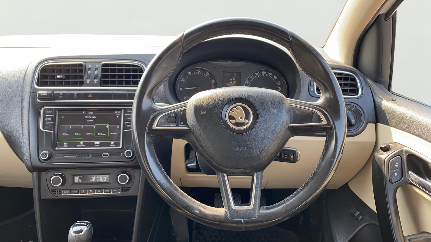 2021 Skoda Rapid AMBITION AT TSI, Petrol, Automatic, 59,784 km, Steering Wheel Close Up
