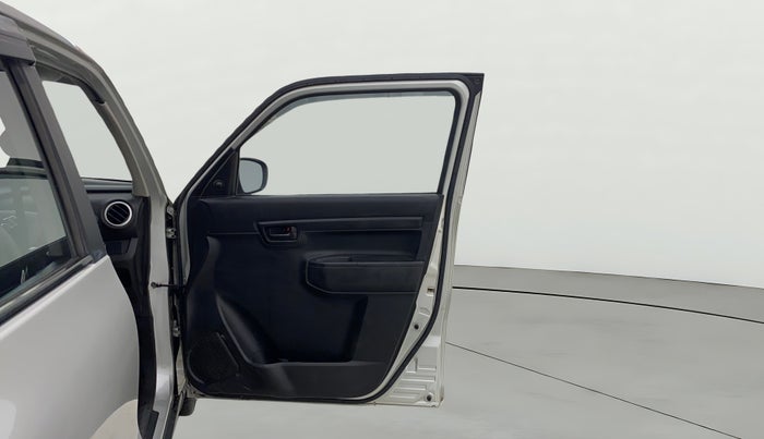 2021 Maruti S PRESSO VXI PLUS AMT, Petrol, Automatic, 8,601 km, RHS Front Door