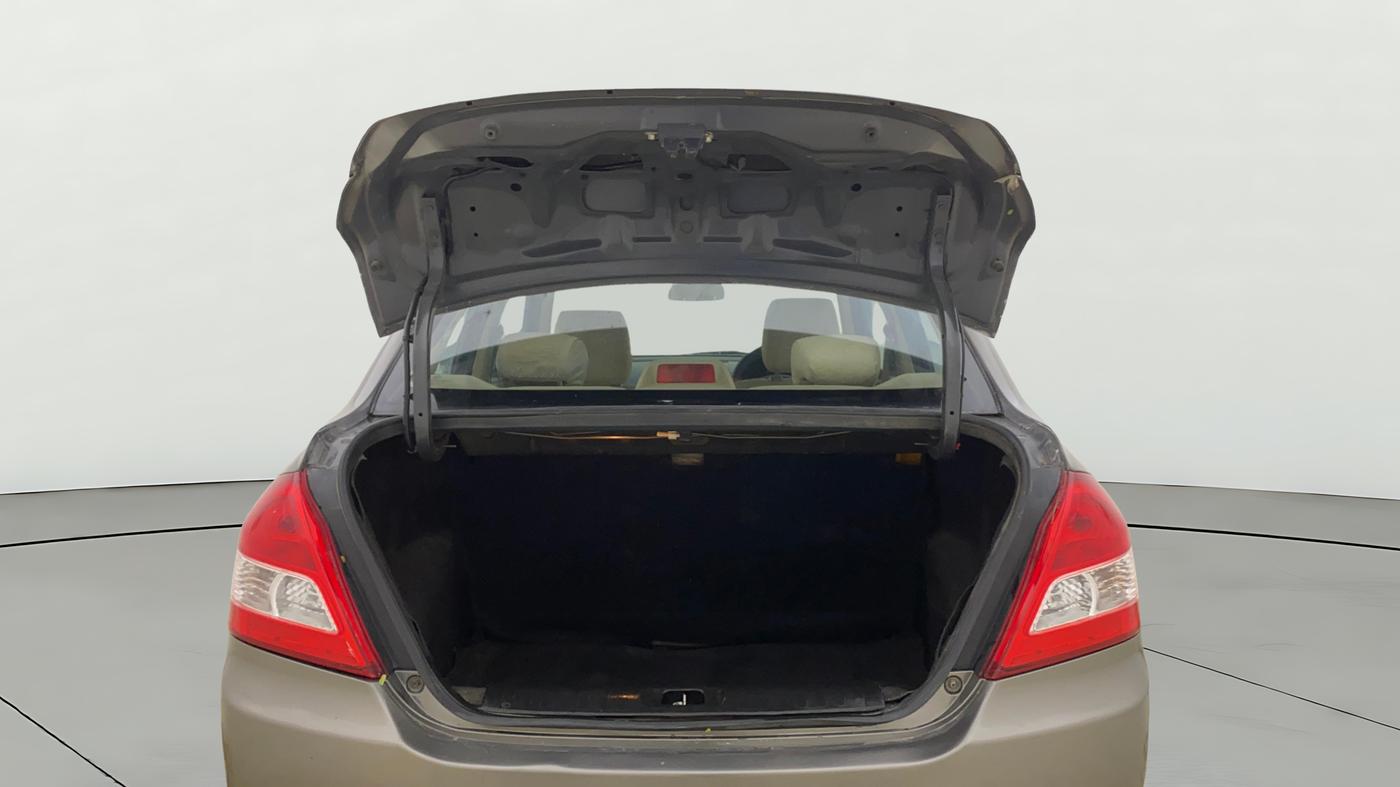 2016 Maruti Swift Dzire VXI, Petrol, Manual, 73,811 km, Boot Door Open