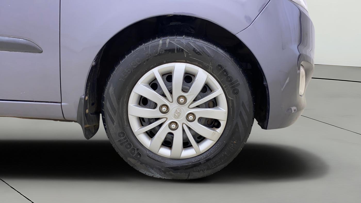 2014 Hyundai i10 SPORTZ 1.1, Petrol, Manual, 60,080 km, Right Front Wheel