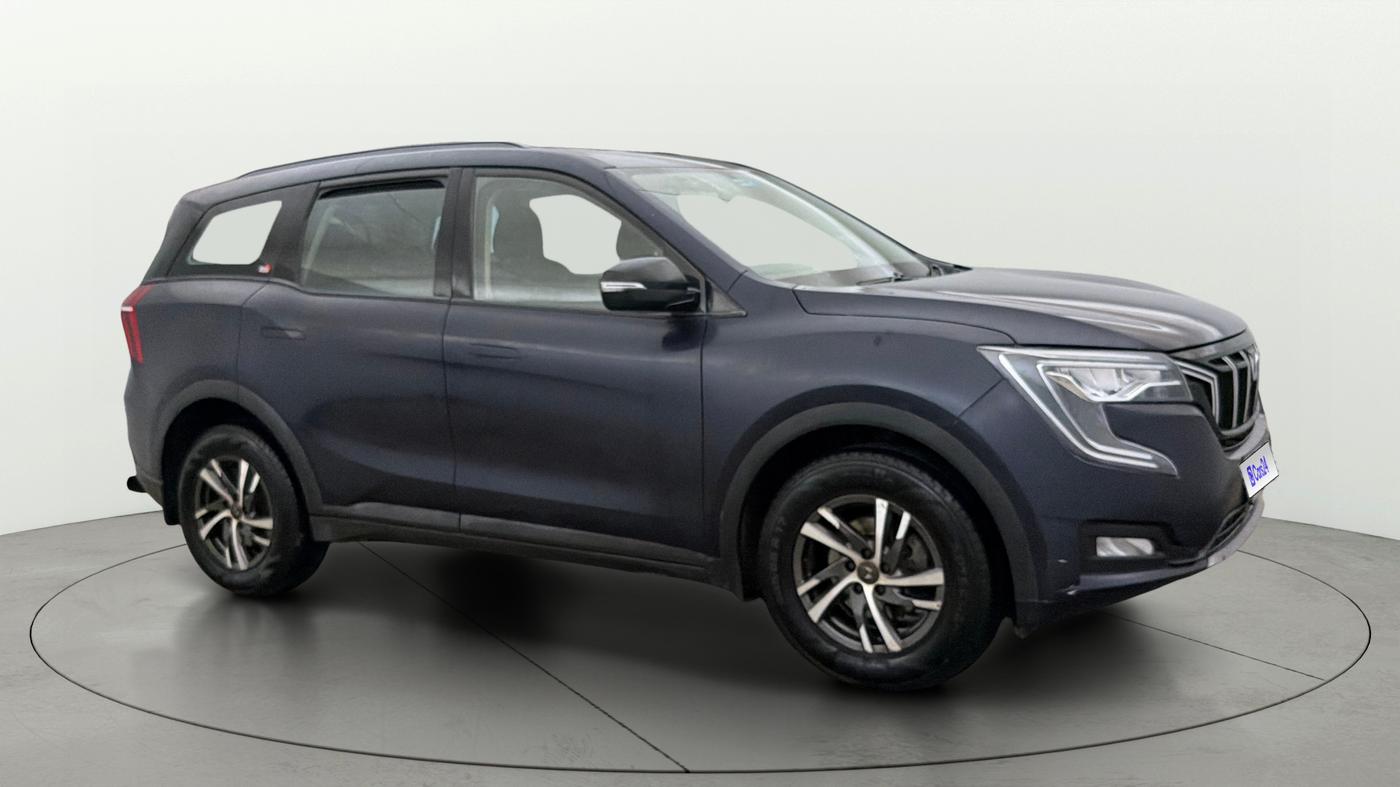 2022 Mahindra XUV700 AX 5 P AT 5 STR, Petrol, Automatic, 58,618 km, Right Front Diagonal