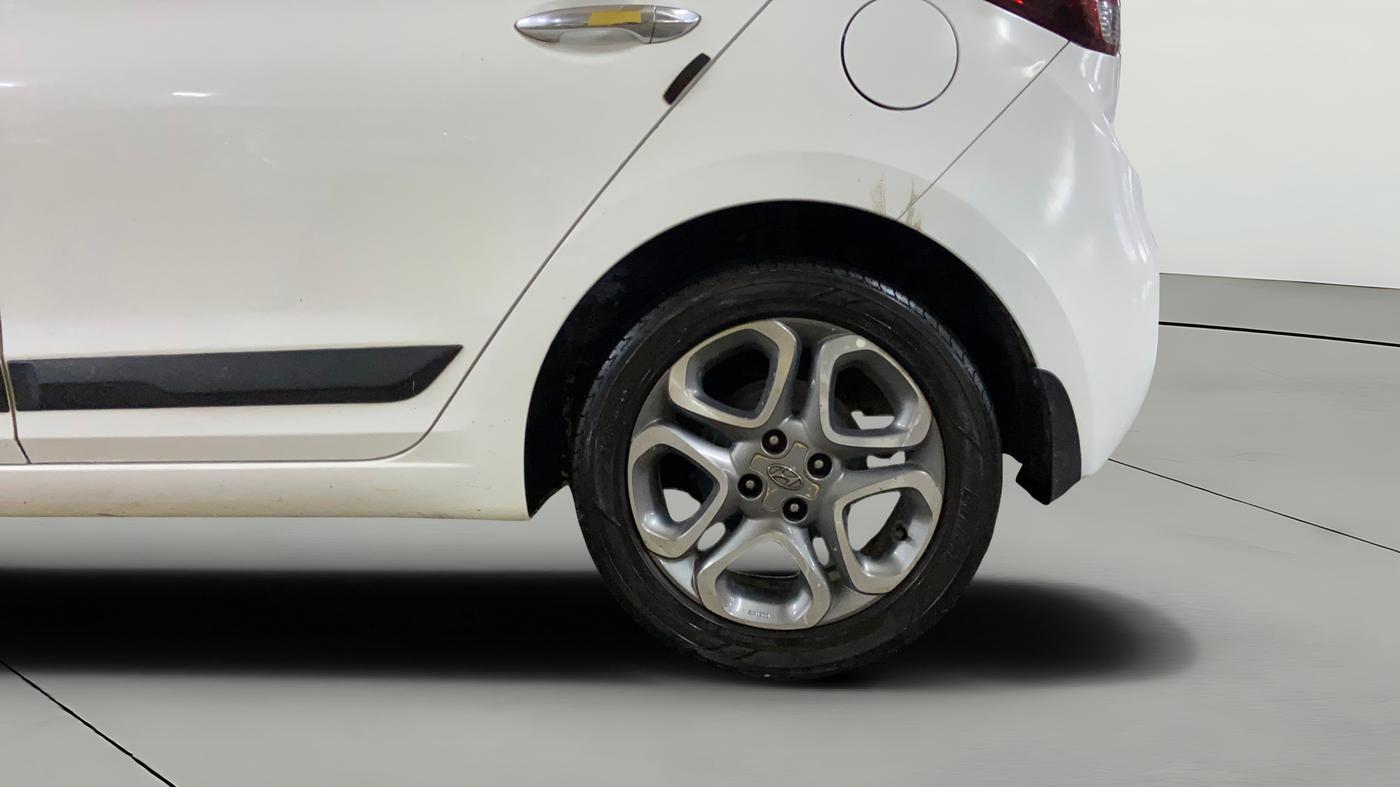 2019 Hyundai Elite i20 ASTA 1.2 (O), CNG, Manual, 1,06,100 km, Left Rear Wheel