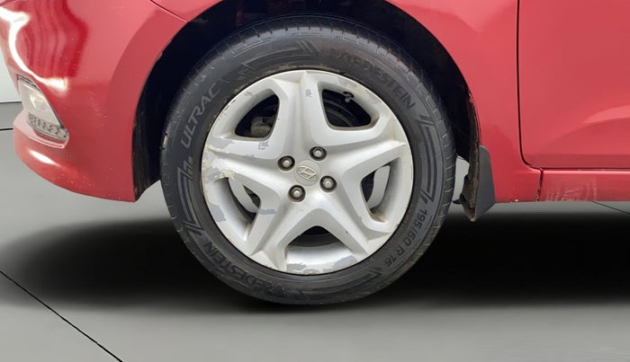 2017 Hyundai Elite i20 ASTA 1.2, Petrol, Manual, 1,01,700 km, Left Front Wheel