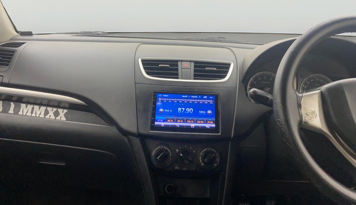 2014 Maruti Swift VXI, Petrol, Manual, 67,839 km, Air Conditioner