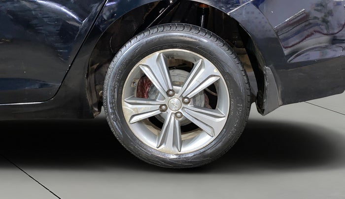 2019 Hyundai Verna 1.6 VTVT SX + AT, Petrol, Automatic, 77,010 km, Left Rear Wheel